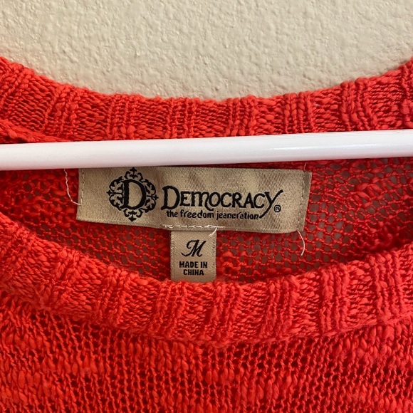 ⬇️PRICE DROP⬇️ Democracy Dark Coral Lace Trim Sweater Size M - Picture 4 of 4
